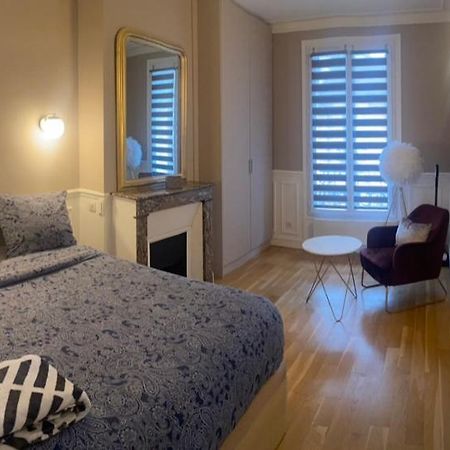 Appartement Entier Montrouge Luaran gambar